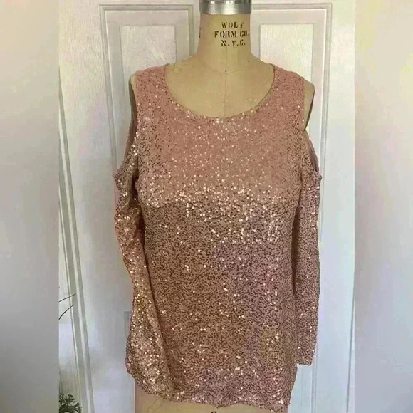 INC International Concepts Tops - INC NWOT. Cold shoulder long sleeve Sequin top sleeves and front of top Size M